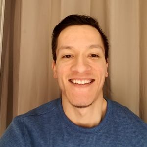 Meet your Posher, Lázaro